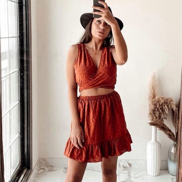 ZARA BLOGGER FAVORITE OPENWORK EMBROIDERED DRESS\ - Picture 2 of 13